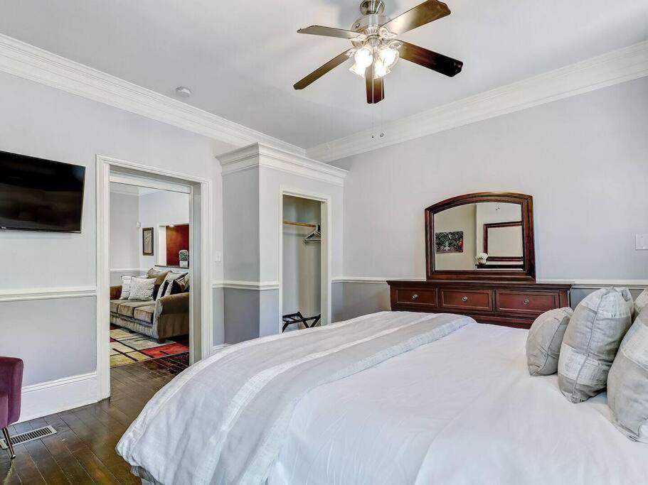 Historic Savannah Gold Private Condo With Pool - 2Bed, 1&Half Bath, Sleeps 6, 1St Floor, 15 Min Walk To Historic Savannah Center And All Attractions Exteriér fotografie