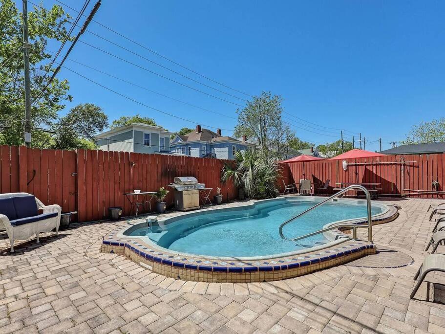 Historic Savannah Gold Private Condo With Pool - 2Bed, 1&Half Bath, Sleeps 6, 1St Floor, 15 Min Walk To Historic Savannah Center And All Attractions Exteriér fotografie
